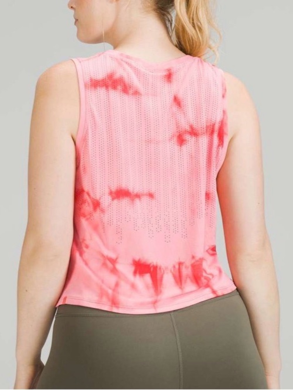 Lululemon Train to Be Tank Top
Rain Stripe Marble Dye Raspberry Cream